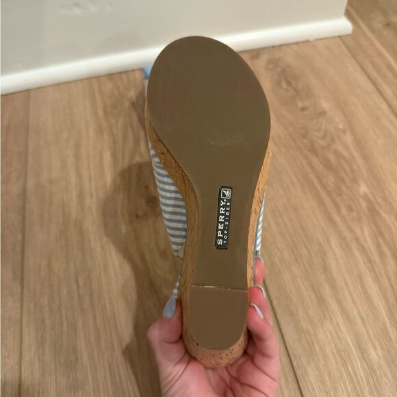 Sperry Blue and White Nautical Wedge Sandals with bows - Picture 5 of 5